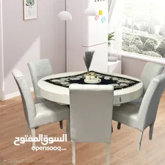  1 طاولة سفرة لون ابيض 6 كراسي في حالة جيدة جدا