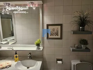  14 شقة مفروشة مميزة للبيع في الشميساني  -  قرب السفارة الليبية طابق ثاني 251م تشطيب سوبر ديلوكس