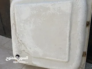  1 شاور جديد غير مستعمل بل مره