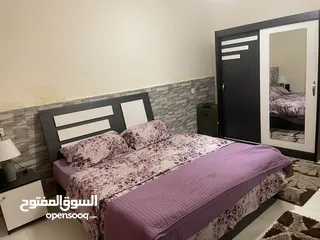  6 شقة مفروشة ارضية جبل طارق قرب الخدمات موقع مميز