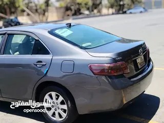  12 تويوتا كامري 2008 بنزين أصلي السيارة نخب لا ينقصها شيء خلفي جيد بسعر 5500 دينار ترخيص سنه كامله دهان
