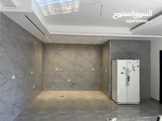  19 فيــلا مميزة للبيع –  طريق المطار  - خلف مدارس الشويفات