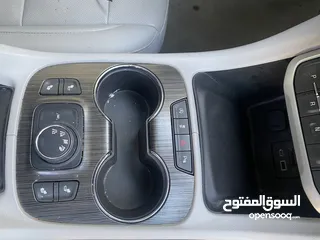  7 GMC اكاديا للبيع 2023