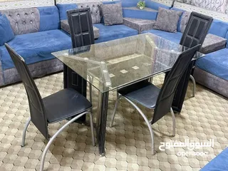  8 طقمين كنب وطاولة سفرة ومرجيحة