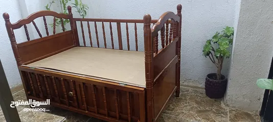  3 سرير اطفال خشب ثقييل ......
