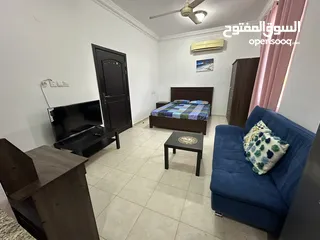  1 E4 Room for rent