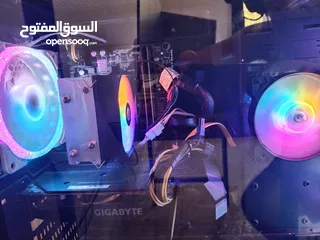  3 كمبيوتر جبار بسعر الحرق