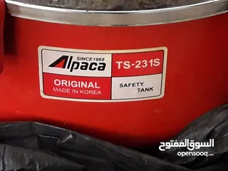  2 طاولات خزانة بلاستيكية نثريات للبيع