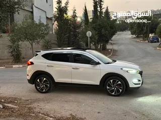  4 هيواندي توسان  ترخيص 2018 الجيب مش ناقصه اشي ما بعد الفلللللل