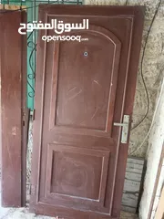  1 باب للبيع وكالة
