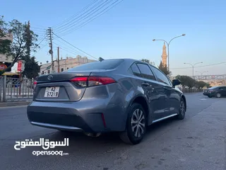  9 TOYOTA Corolla Hybrid 2021