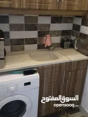  1 أستديوهات مفروشه بالكامل ديلوكس غرفه وصاله وغرفه ومطبخ وحمام طابق ارضي قرب محكمة شمال عمان