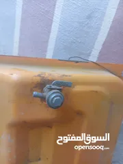  1 خزان مولد 6 كيلو شغال ميه بالميه محبس عليه 15 دينار