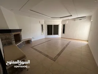  14 شقة طابقية 364م سوبر ديلوكس في أجمل مناطق الكرسي/ ref 1702