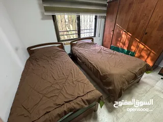 1 غرفة نوم شبابية سريرين للبيع بحالة جيدة
