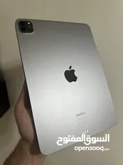  6 ايباد برو M2  مع ضمانة ابل