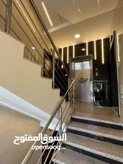  5 شقة ارضية 162 م مع ترس 60 م تشطيب فخم في اجمل مناطق البنيات قرب الحصاد