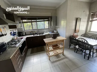  3 شقة مفروشة للإيجار 160م2 ( Property 15794 )-175068810