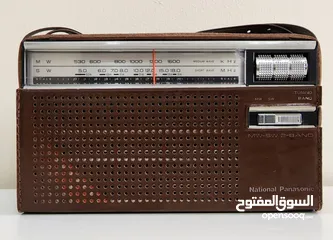  2 National Panasonic R-218R MW/SW 2 Band Portable radio W/ Box authentic