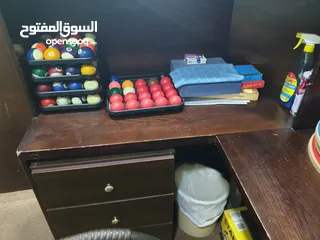  1 مكتب استعمال خفيف للبيه نضيف