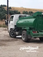  5 تنك ماء صالح للشرب