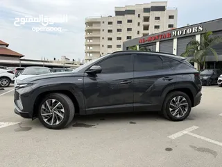  15 هونداي توسان ترخيص 2021 محرك 1600 بنزين+بطاريه مساعده دفع 4*2 جير أوتوماتيك 180 حصان