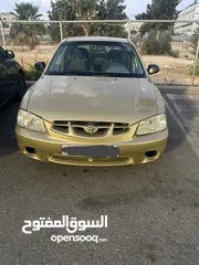  8 هيونداي أكسنت لون ذهبي مميز موديل فيرنا