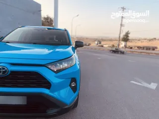  22 2020 TOYOTA RAV4 LE 4*4 السياره تب نضافه بصلاه على النبي وكاله