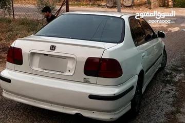  3 هوندا سيفيك 97 للبيع فحص واحد مضروب واحد جيد دقتين غرفتها اصليه ما في لا غيار واجهه