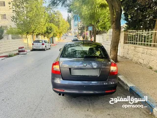  1 سكودا بنزين. مع. فتحه. اتومتتيك. بسعرررر فرم.