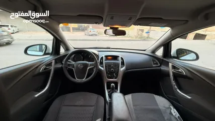  2 اوبل أسترا 2013