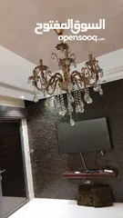  2 شقه موقع ممتاز للإيجار السنوي بوسط عمان
