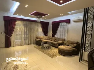  12 اميز لوكيشين بالكمبوند prime location ---------------------------- 3غرف + 2حمام  علي مساحه:131م