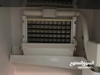  4 اجهزة ومعدات محل بريستا