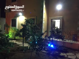  18 فيلا للبيع بالقرب بشارع الباباي