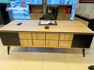  9 مكتب مدير مودرن متميز مع امكانيه التحكم بالالوان