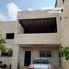  8 ببيت  مستقل   في منطقه البيره طابقين بالوعد البيره قربي من جوال