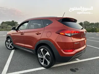  16 Hyundai Tucson 1.6 turbo