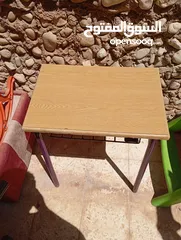  2 طاولة تصلح لدراسة أو للكمبيوتر