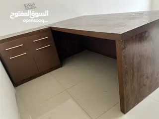  3 ميز مكتبي حجم كبير مع كرسي دوار