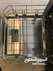  4 غسالة أطباق اريستون – 9 برامج – 5 رشاش شبه جديدة ولا استخدام بداعي السفر