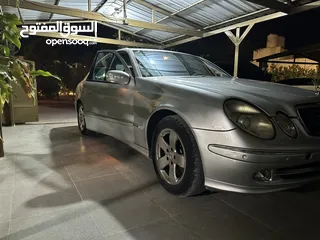  1 مرسيدس E200 فئه افينتجارد موديل 2003