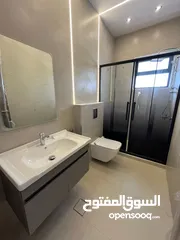  9 بالاقساط ارضية مع مدخل خاص في اجمل مناطق مرج الحمام و بتشطيب حديث و مميز