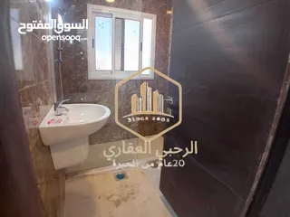  5 روف / للايجار / لم يسكن / 3نوم / خلدا / مطل