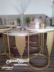  1 طاولة وسط للبيع بسعر مغري جداا شبه جديدة استعمال خفيف