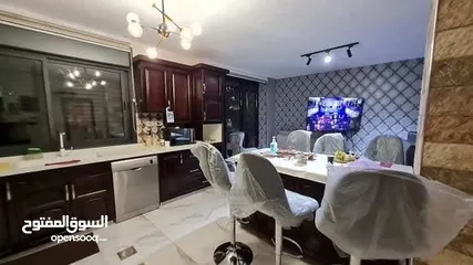  8 شقة مميزة مفروشة للايجار