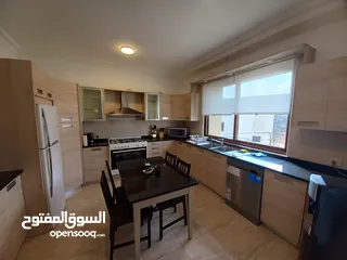  7 شقة مفروشة للإيجار 250م2 ( Property 18614 )-174858871