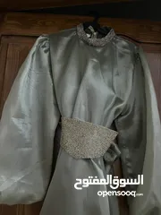  8 فساتين سهرة لبسه وحده وفي منهمم جديد للبيع القطع 15والقطعتين 25 النمر 38ل 40
