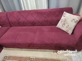  2 كنب شبه جديد مفصل تفصيل وخزانة