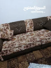 3 طقم كورنر بحالة ممتازة
